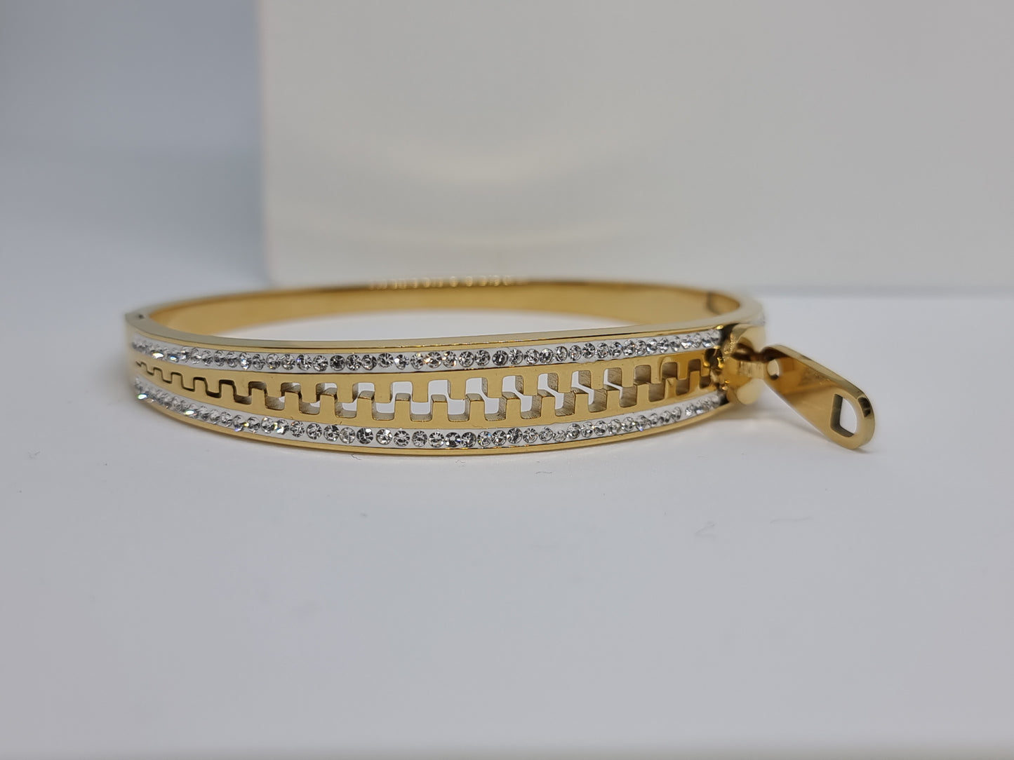 Zip it Bracelet (gold)